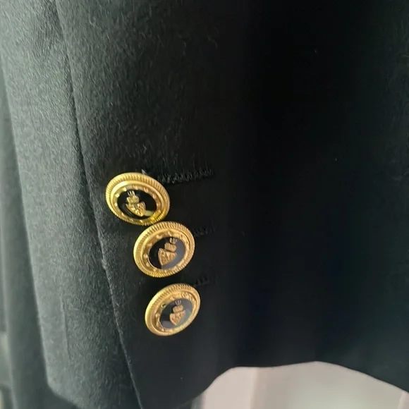 YVES SAINT LAUREN BLACK BLAZER SIZE LARGE IN GOOD CONDITION